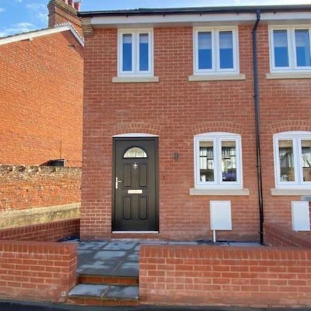 New Modern Studio Apartment Near To City Centre Salisbury Esterno foto